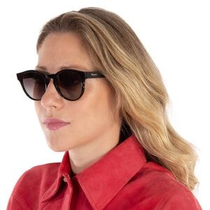 SALVATORE FERRAGAMO BLACK/SMOKE GRADIENT UNISEX SUNGLASSES SF1068S